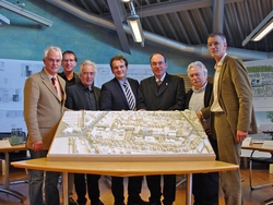 (v.l.n.r.) Kurt Machens, OB Hildesheim, Elmar Hasler, BE, Dietmar Eberle, BE, Carl M. Rathgen, L&uum