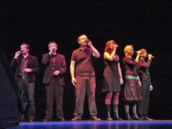 Die sechsk&ouml;pfige Vokalband \\"juiceBox.\\" begeisterte bei der feierlichen Erstsemester